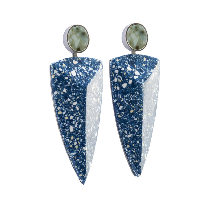 PrimaMateria-earring-trigon-delftblue-granito